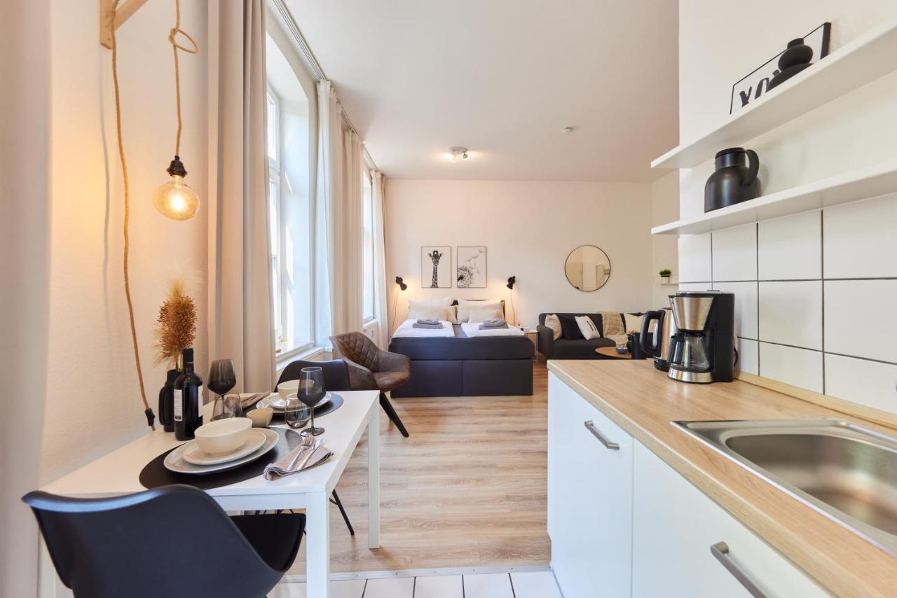 Studio3 Zentral Und Ruhig Mit Parkplatz, 5 Min Z Bali-T Und Gop, Boxspringbett Бад-Эйнхаузен Экстерьер фото