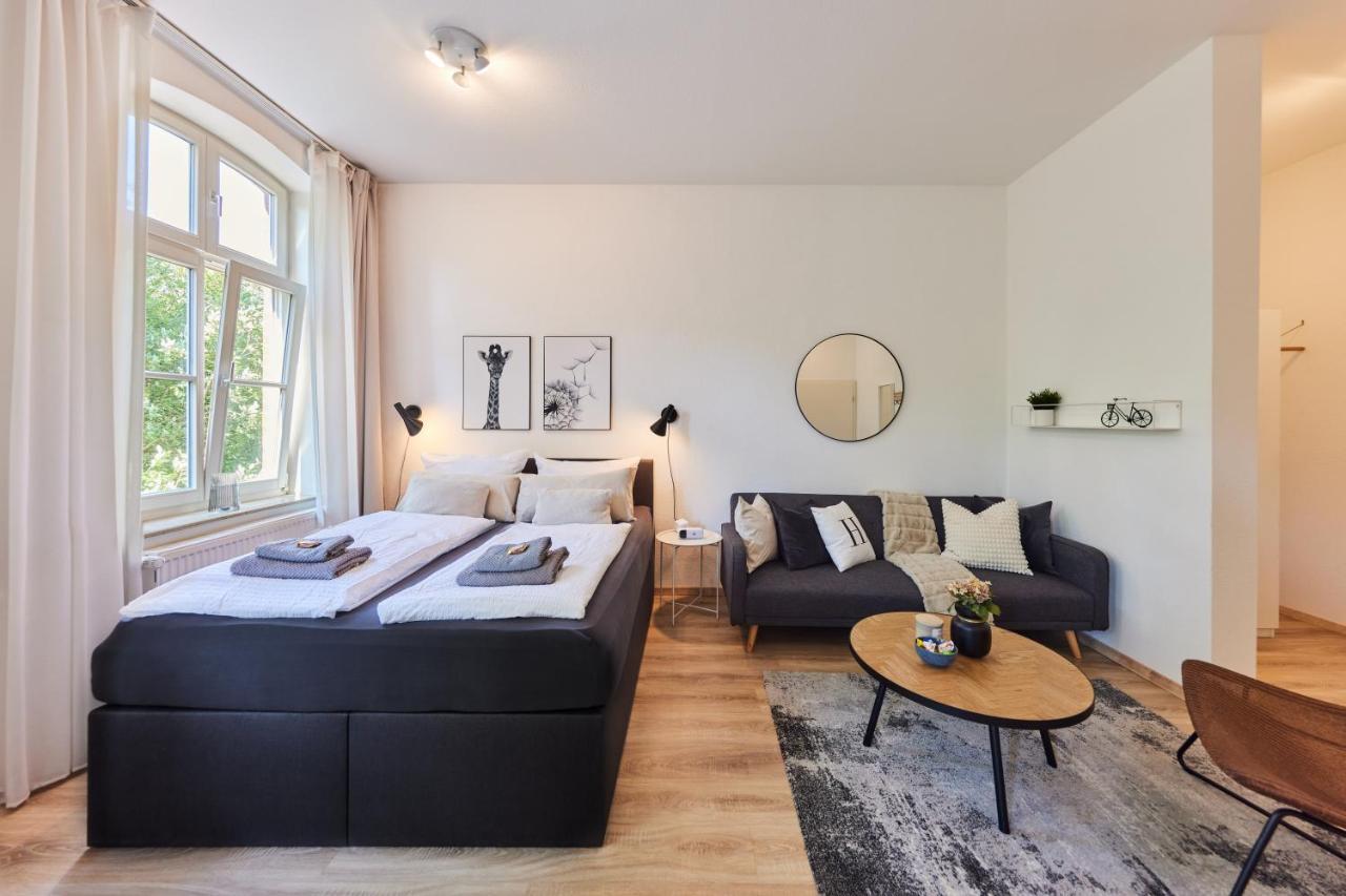 Studio3 Zentral Und Ruhig Mit Parkplatz, 5 Min Z Bali-T Und Gop, Boxspringbett Бад-Эйнхаузен Экстерьер фото