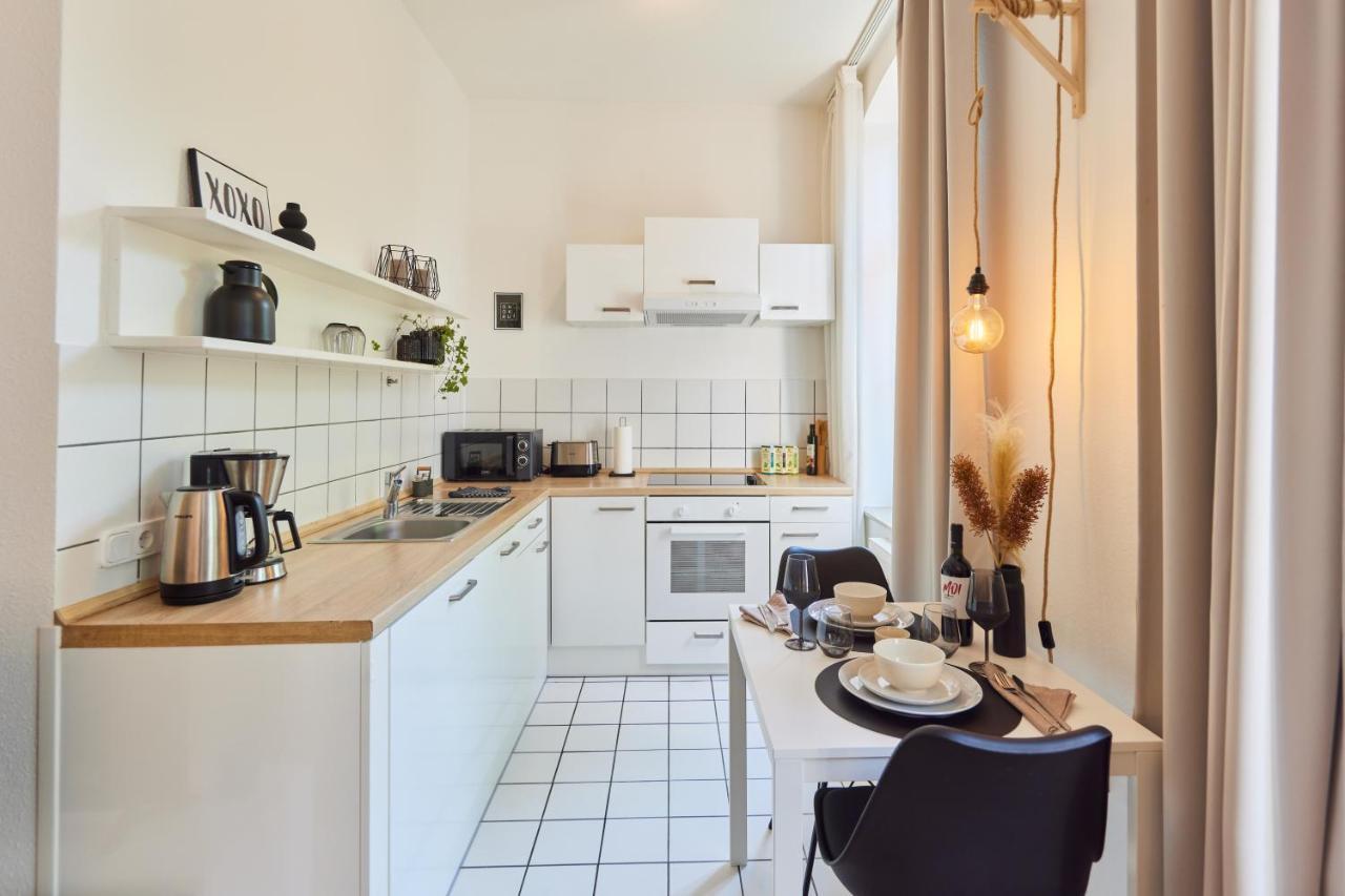 Studio3 Zentral Und Ruhig Mit Parkplatz, 5 Min Z Bali-T Und Gop, Boxspringbett Бад-Эйнхаузен Экстерьер фото