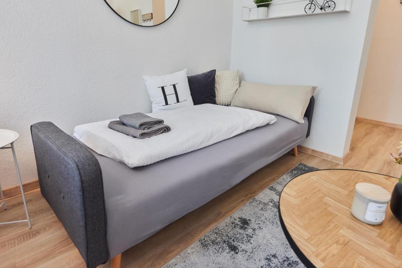 Studio3 Zentral Und Ruhig Mit Parkplatz, 5 Min Z Bali-T Und Gop, Boxspringbett Бад-Эйнхаузен Экстерьер фото